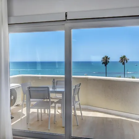 Beachfront Parque Paloma アパート
