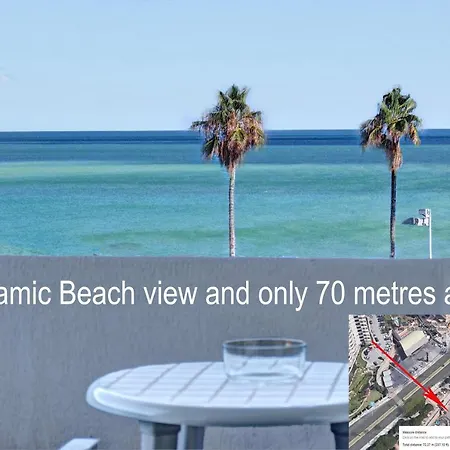 Beachfront Parque Paloma Apartment *